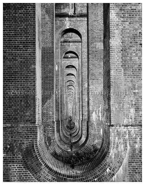 slides/Balcombe Viaduct.jpg baclombe viaduct,sussex,east,bricks,engineering,railway line, brighton Balcombe Viaduct